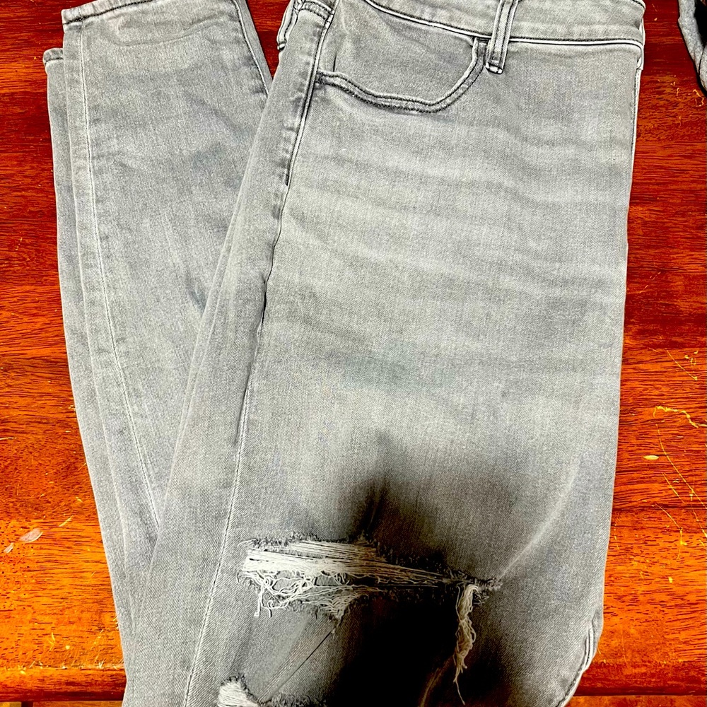 American Eagle Women’s High Rise Jeggings Jeans Smokey gray color size 18